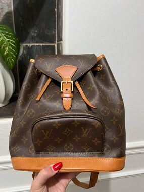 Louis Vuitton Montsouris MM Backpack Monogram